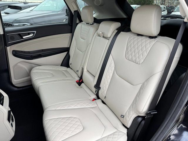 Certified 2024 Ford Edge Titanium image 16