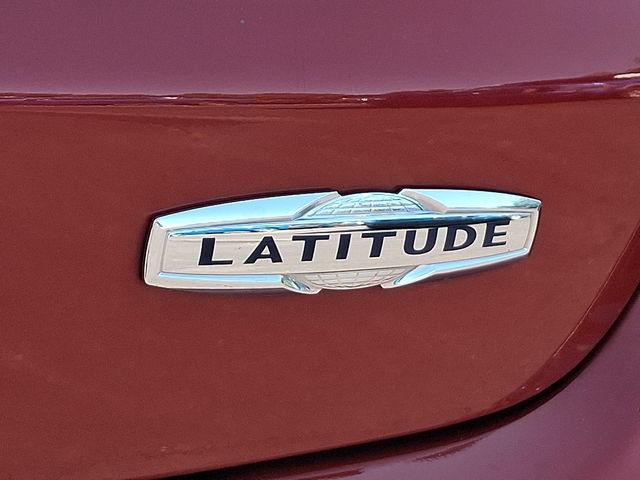 Used 2018 Jeep Compass Latitude w/ Popular Equipment Group AWD/4WD image 36