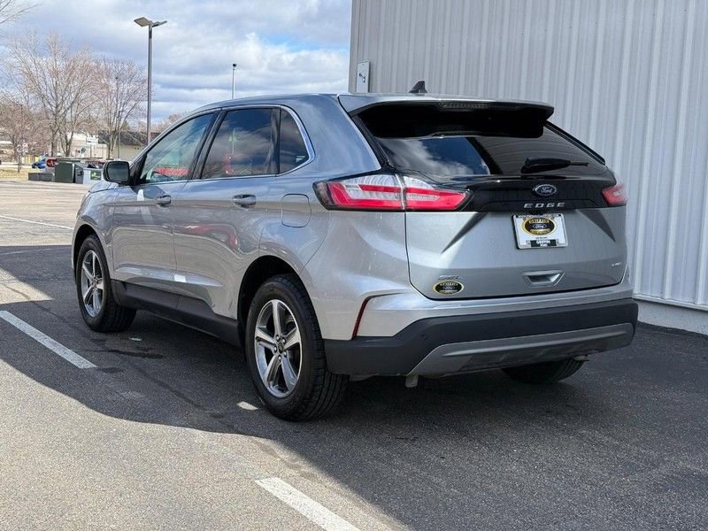 Certified 2024 Ford Edge SEL w/ Convenience Package image 3