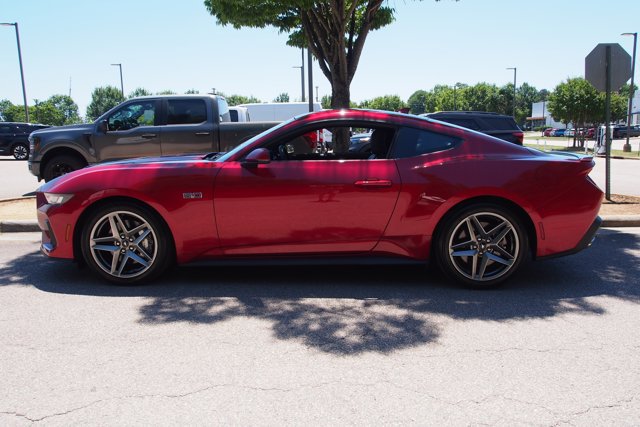 Certified 2024 Ford Mustang GT Premium RWD image 4