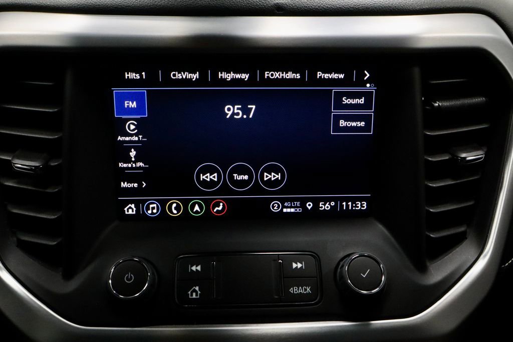 Used 2023 GMC Acadia SLT image 4