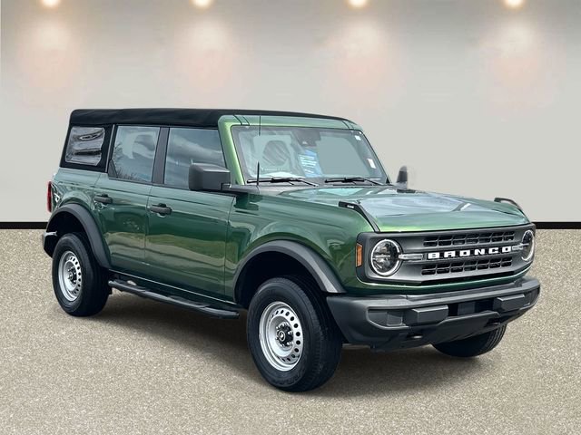 Certified 2022 Ford Bronco Base image 3