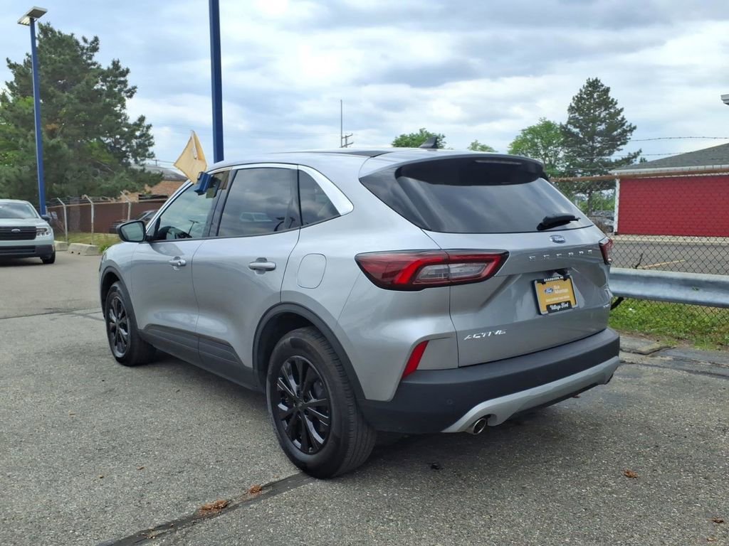 Certified 2023 Ford Escape Active w/ Tech Pack #1 AWD/4WD image 9