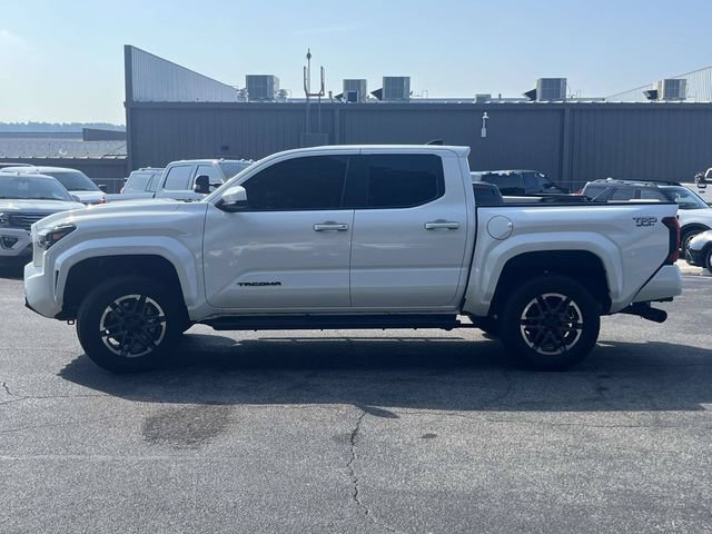 Used 2026 Toyota Tacoma TRD Sport AWD/4WD image 7