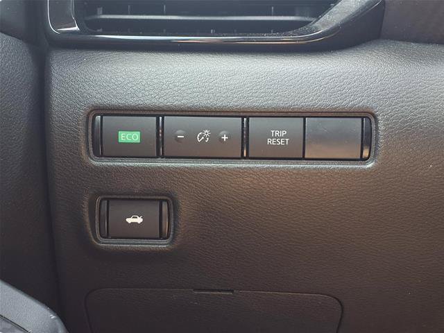 Used 2023 Nissan Sentra SV FWD image 11