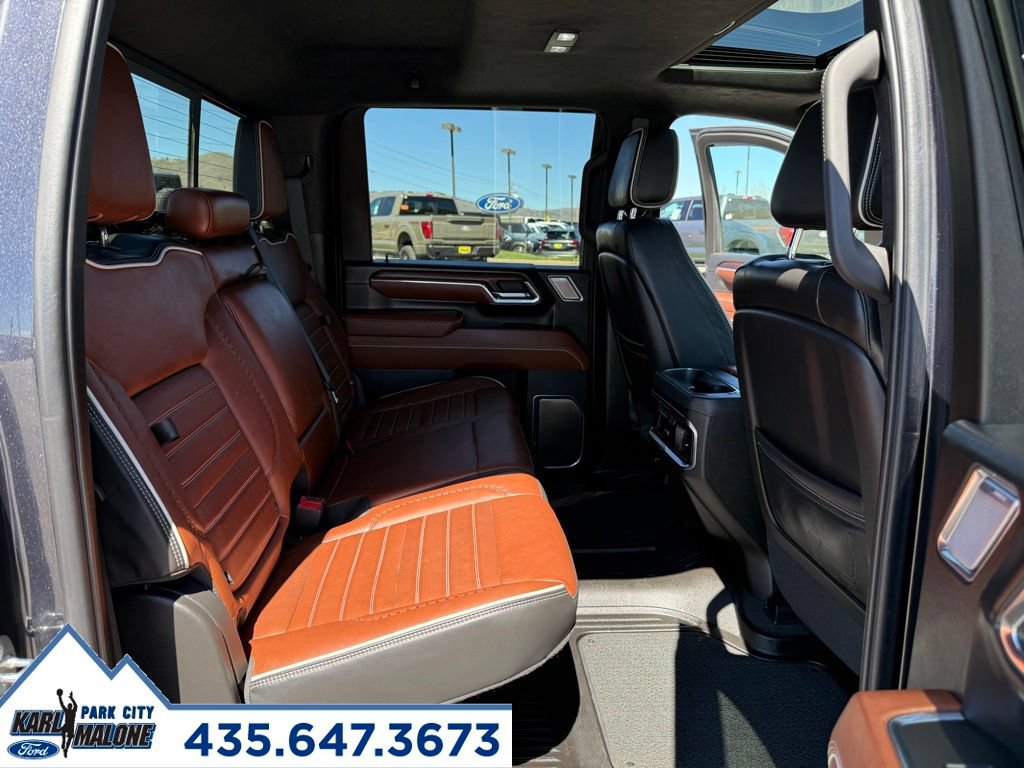 Used 2024 GMC Sierra 3500 Denali Ultimate AWD/4WD image 34