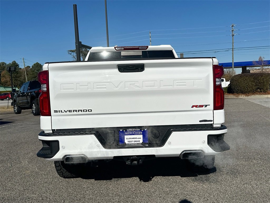 Used 2024 Chevrolet Silverado 1500 RST image 3