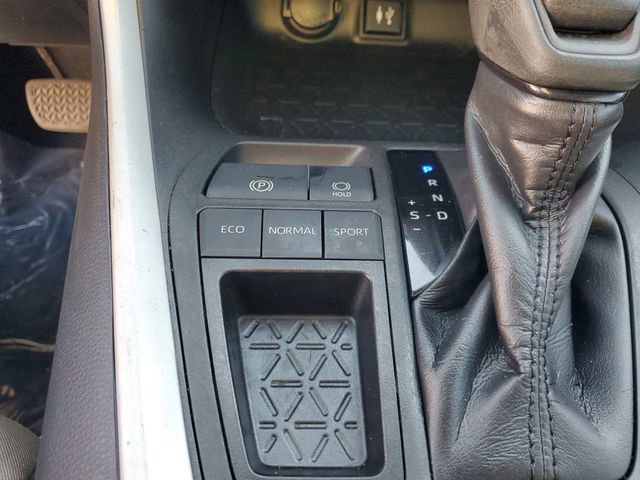 Used 2019 Toyota RAV4 XLE image 30