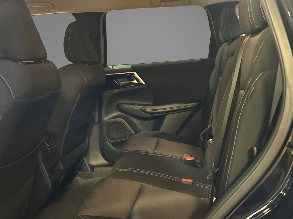 Used 2022 Mitsubishi Outlander ES AWD/4WD image 10