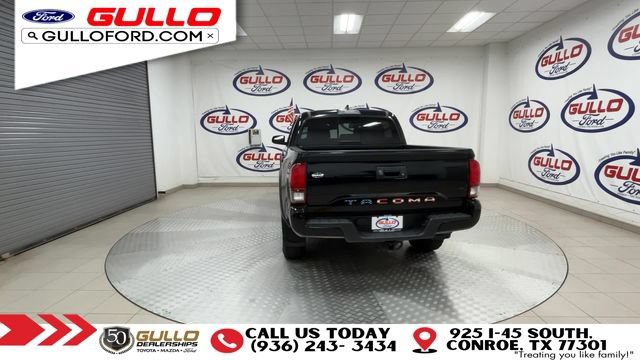 Used 2018 Toyota Tacoma TRD Off-Road w/ Technology Package AWD/4WD image 7