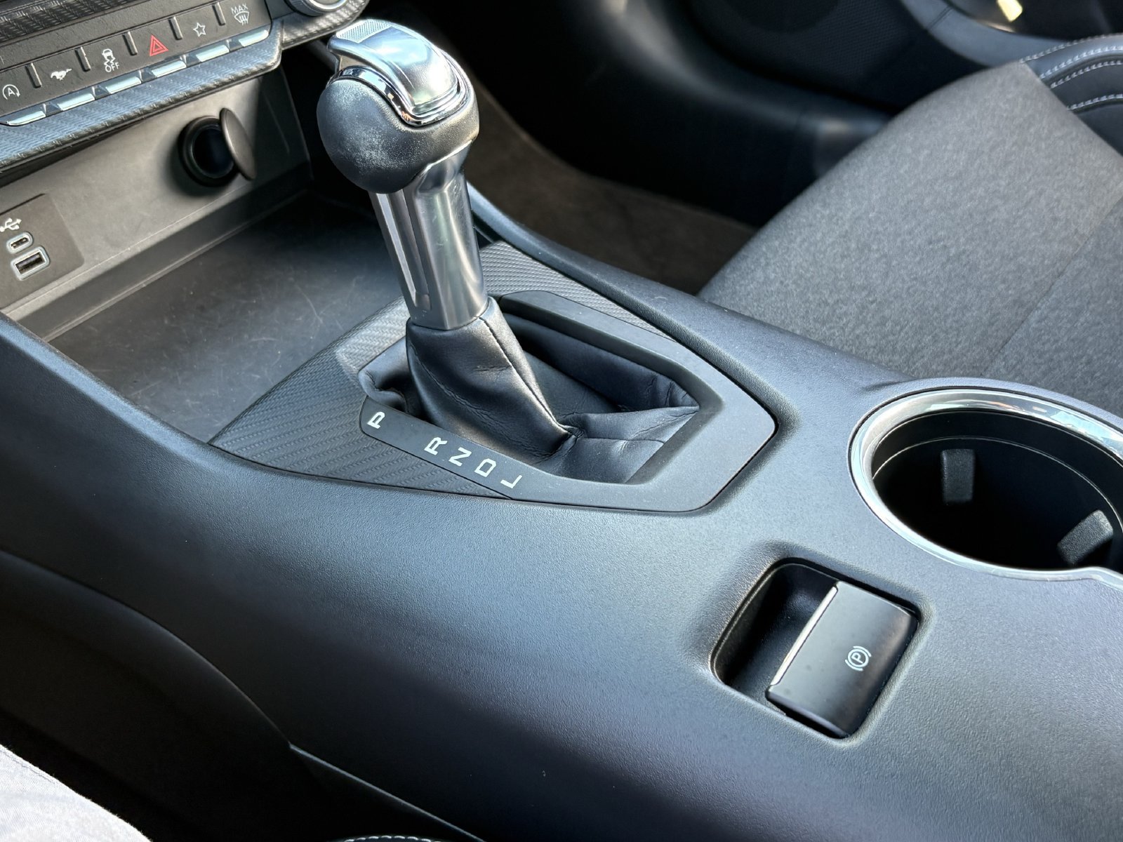 Certified 2024 Ford Mustang Coupe RWD image 22