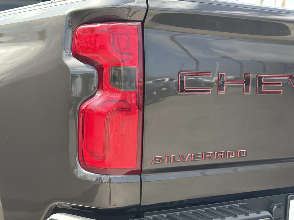 Used 2021 Chevrolet Silverado 2500 LT w/ All Star Edition RWD image 8