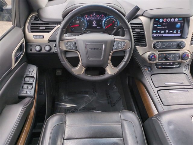 Used 2019 GMC Yukon XL Denali w/ Denali Ultimate Package image 16
