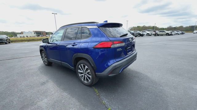 Used 2023 Toyota Corolla Cross XLE AWD/4WD image 4