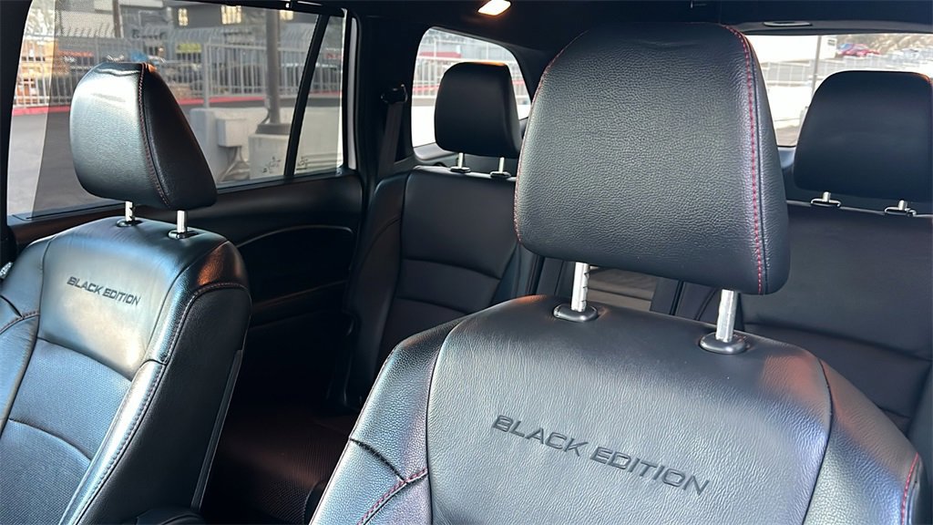Used 2022 Honda Pilot Black Edition image 15