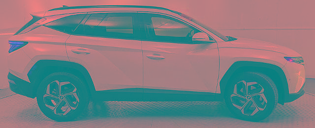 Used 2022 Hyundai Tucson Limited AWD/4WD image 2