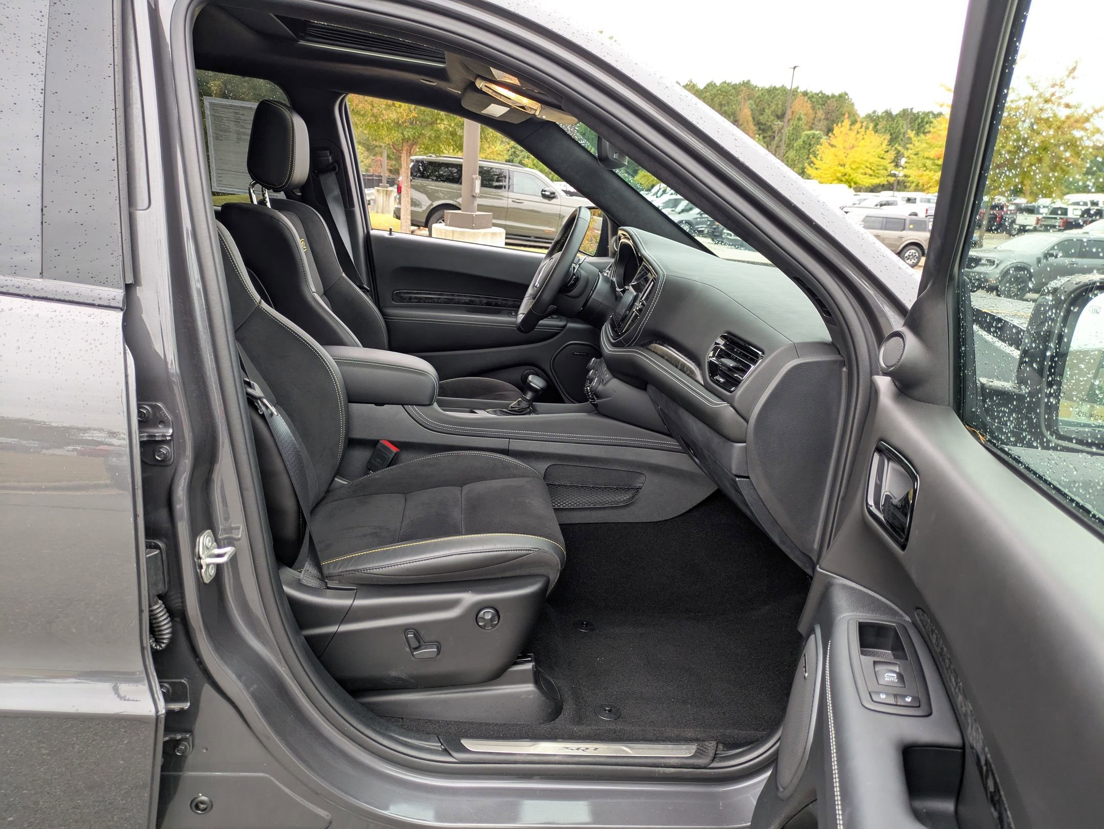 Used 2024 Dodge Durango SRT image 38