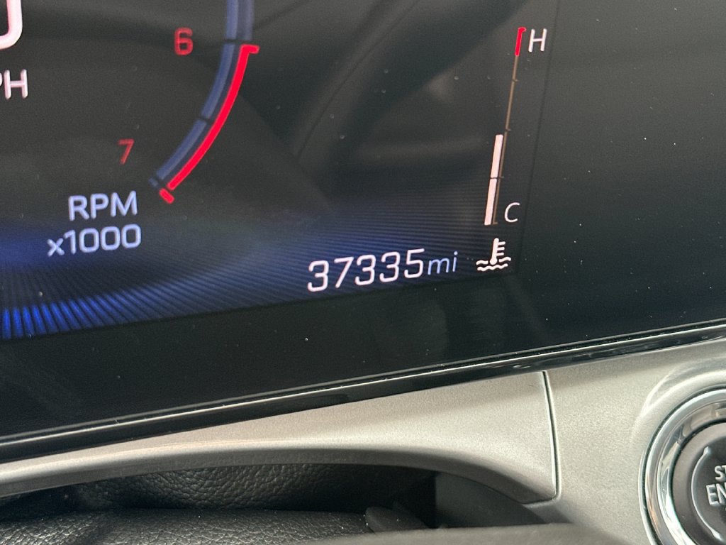 Used 2025 Chevrolet Trax LT w/ LT Convenience Package FWD image 28