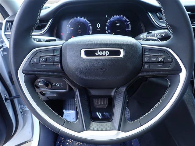 Used 2023 Jeep Grand Cherokee L Laredo w/ Trailer Tow Group (B) AWD/4WD image 17