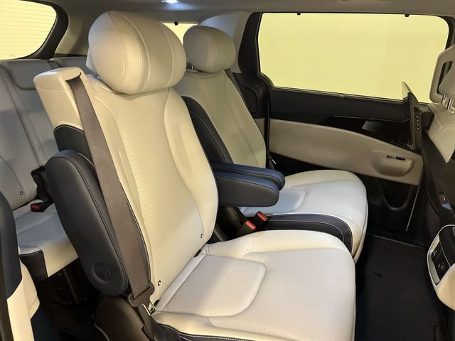 Used 2026 Kia Carnival SX Prestige FWD image 6