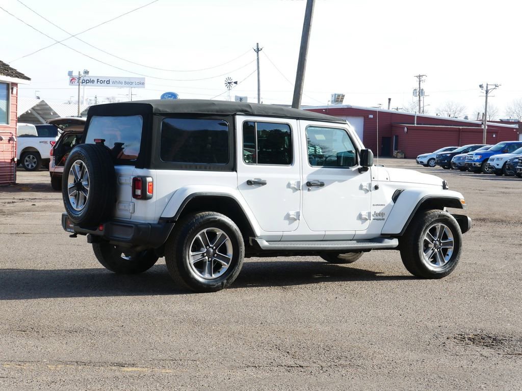 Used 2018 Jeep Wrangler Unlimited Sahara image 3