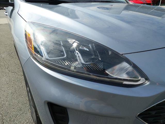 Certified 2022 Ford Escape SE w/ Convenience Package AWD/4WD image 2