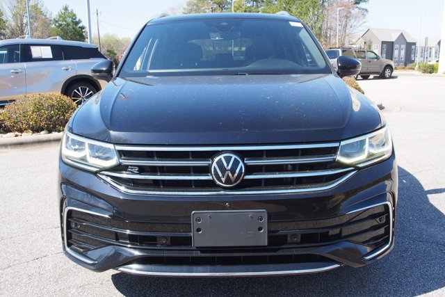 Used 2022 Volkswagen Tiguan SEL R-Line AWD/4WD image 3