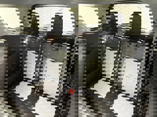 Certified 2022 Ford Explorer XLT w/ XLT Sport Appearance Package image 18