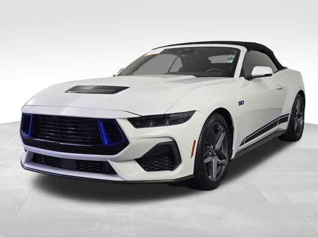 Certified 2025 Ford Mustang GT Premium RWD image 3