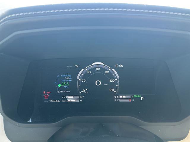 Used 2025 Toyota Sequoia Capstone AWD/4WD image 13