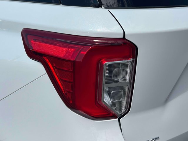 Certified 2023 Ford Explorer XLT AWD/4WD image 7
