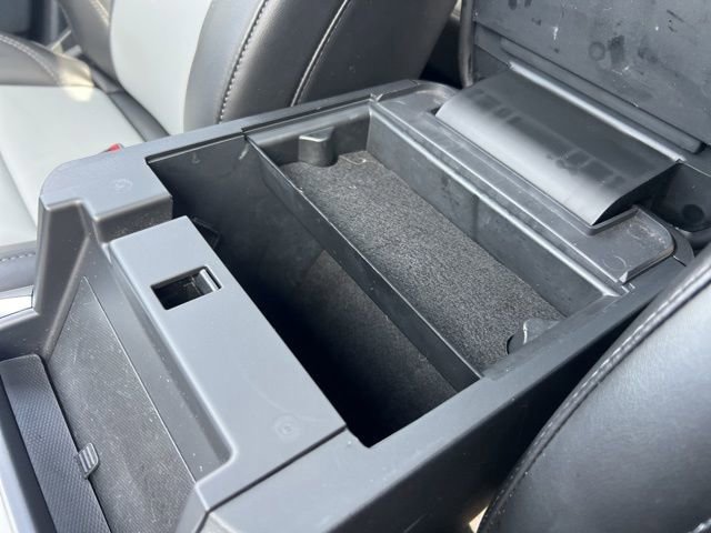 Certified 2022 Ford Explorer XLT w/ Equipment Group 202A image 18