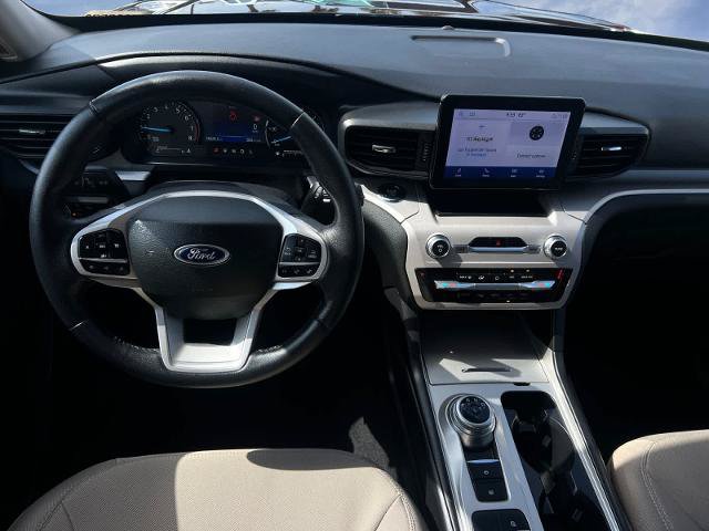 Certified 2023 Ford Explorer XLT RWD image 14
