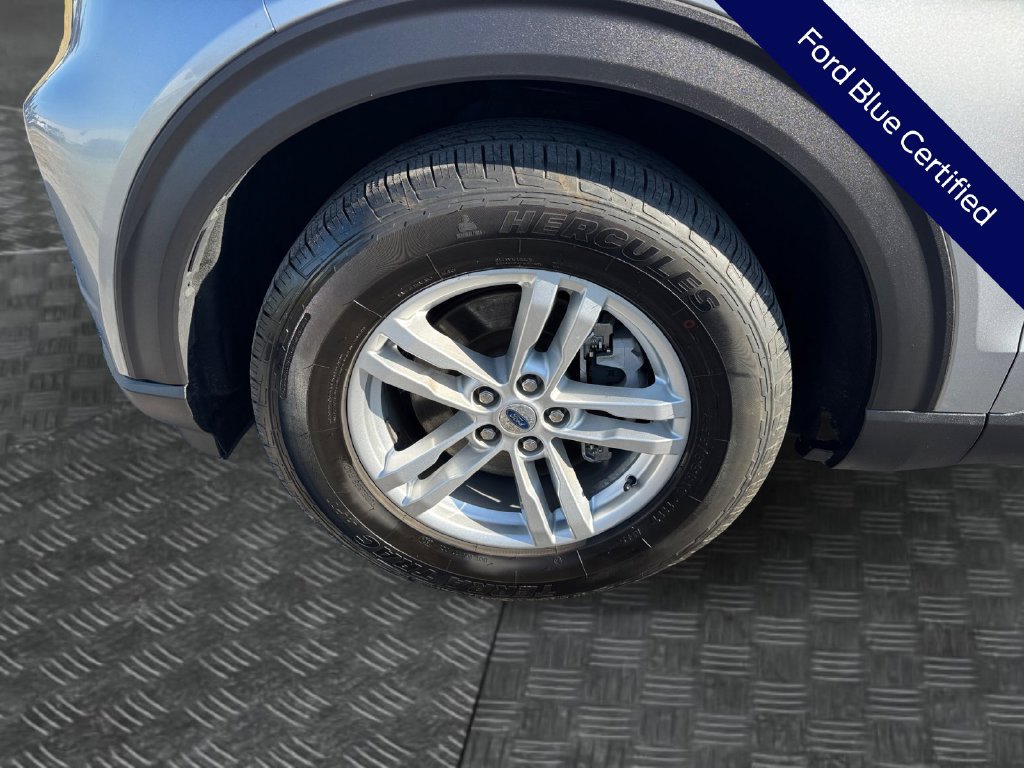 Certified 2020 Ford Explorer XLT w/ Equipment Group 202A RWD image 19