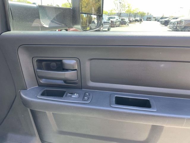 Used 2020 RAM 2500 Tradesman w/ Chrome Appearance Group image 29