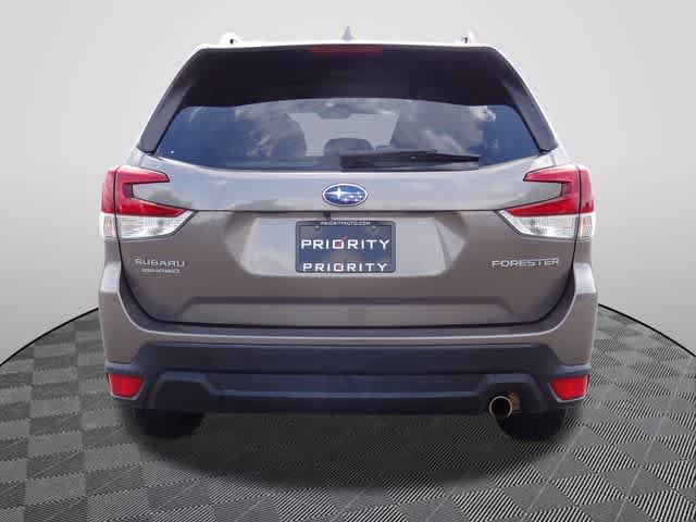 Used 2022 Subaru Forester Limited AWD/4WD image 3
