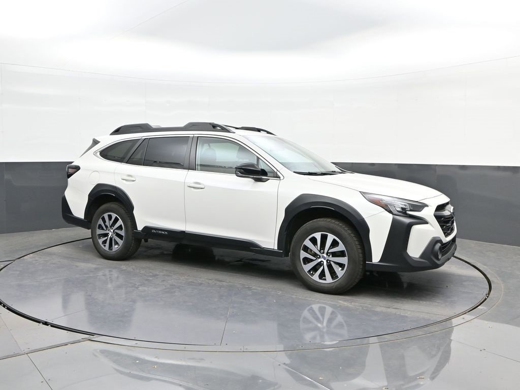 Used 2024 Subaru Outback Premium image 17