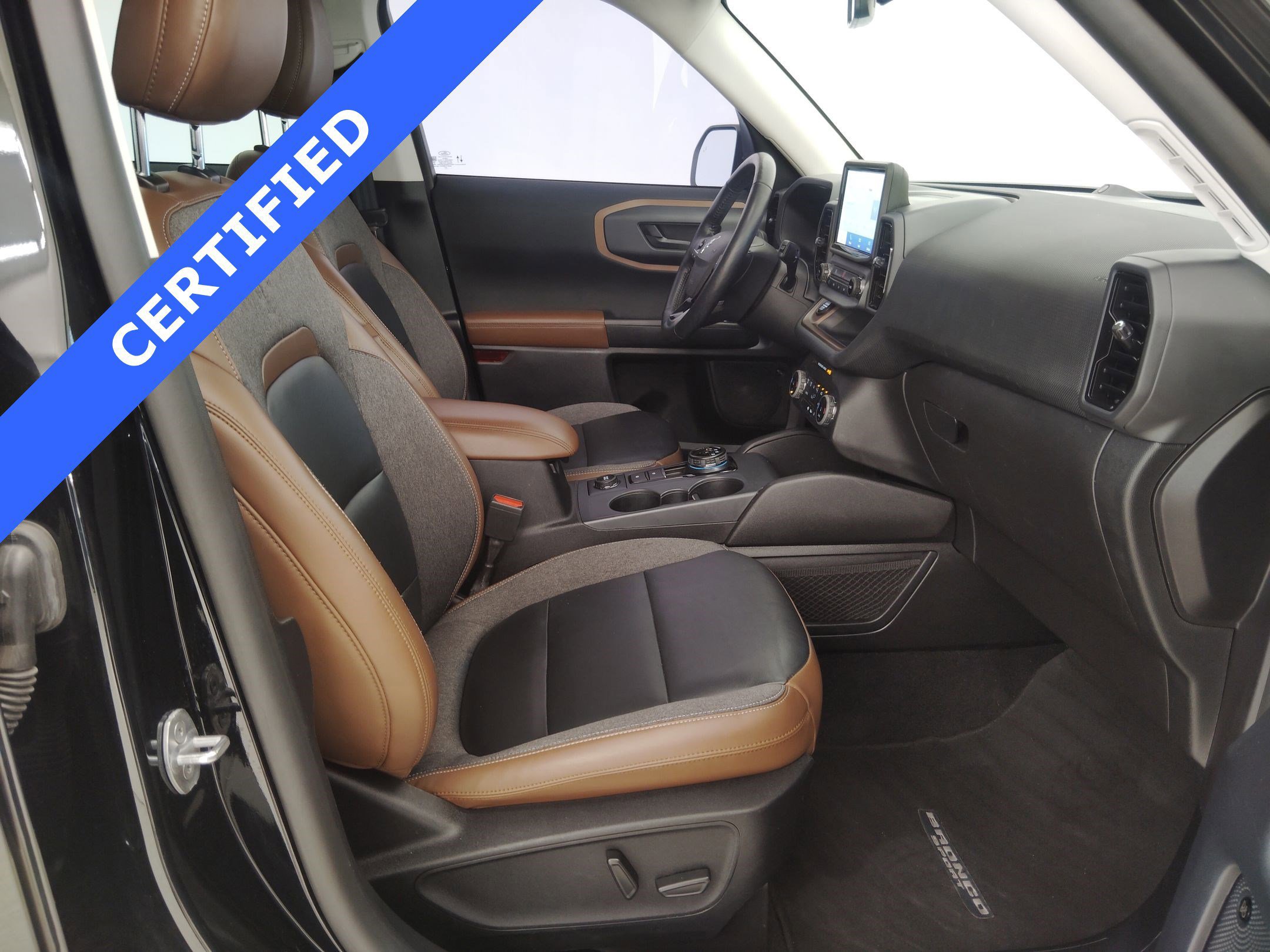 Certified 2023 Ford Bronco Sport Outer Banks w/ Tech Package image 28