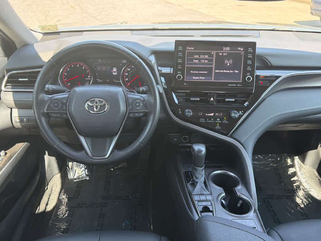 Used 2022 Toyota Camry XSE FWD image 19