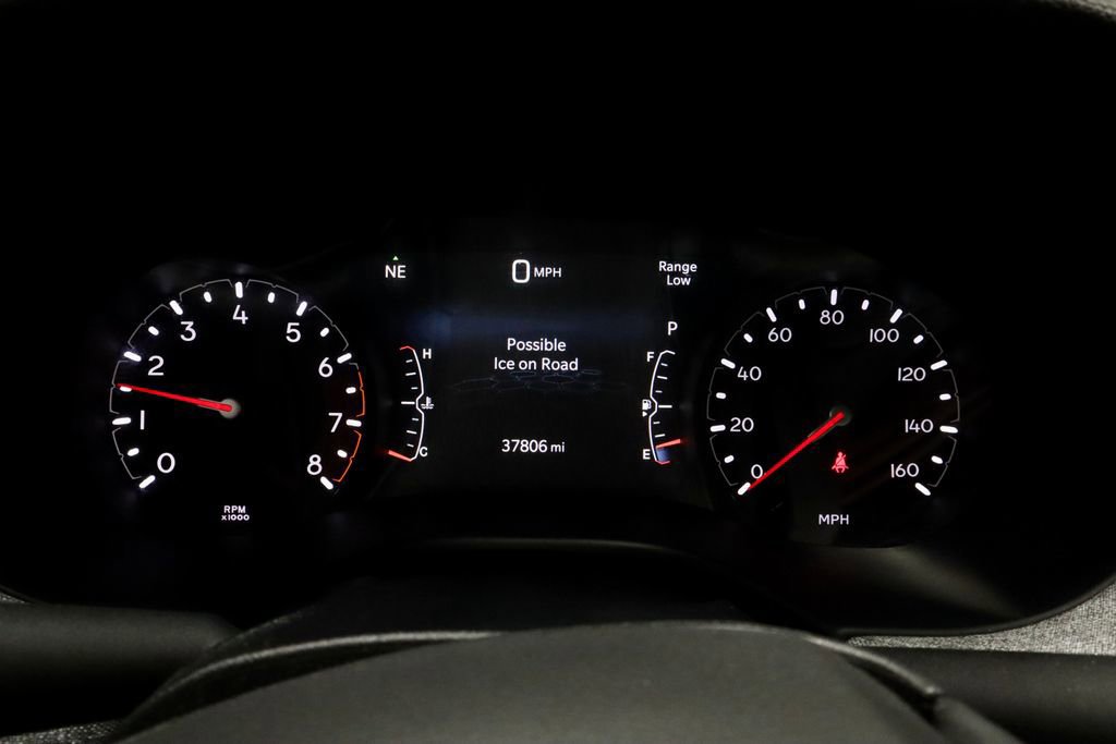 Used 2025 Jeep Compass Latitude image 27