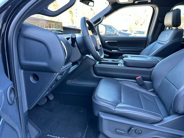 Certified 2025 Ford Expedition Max Platinum w/ Stealth Performance Package AWD/4WD image 47