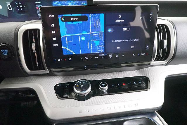 Certified 2025 Ford Expedition Active AWD/4WD image 17