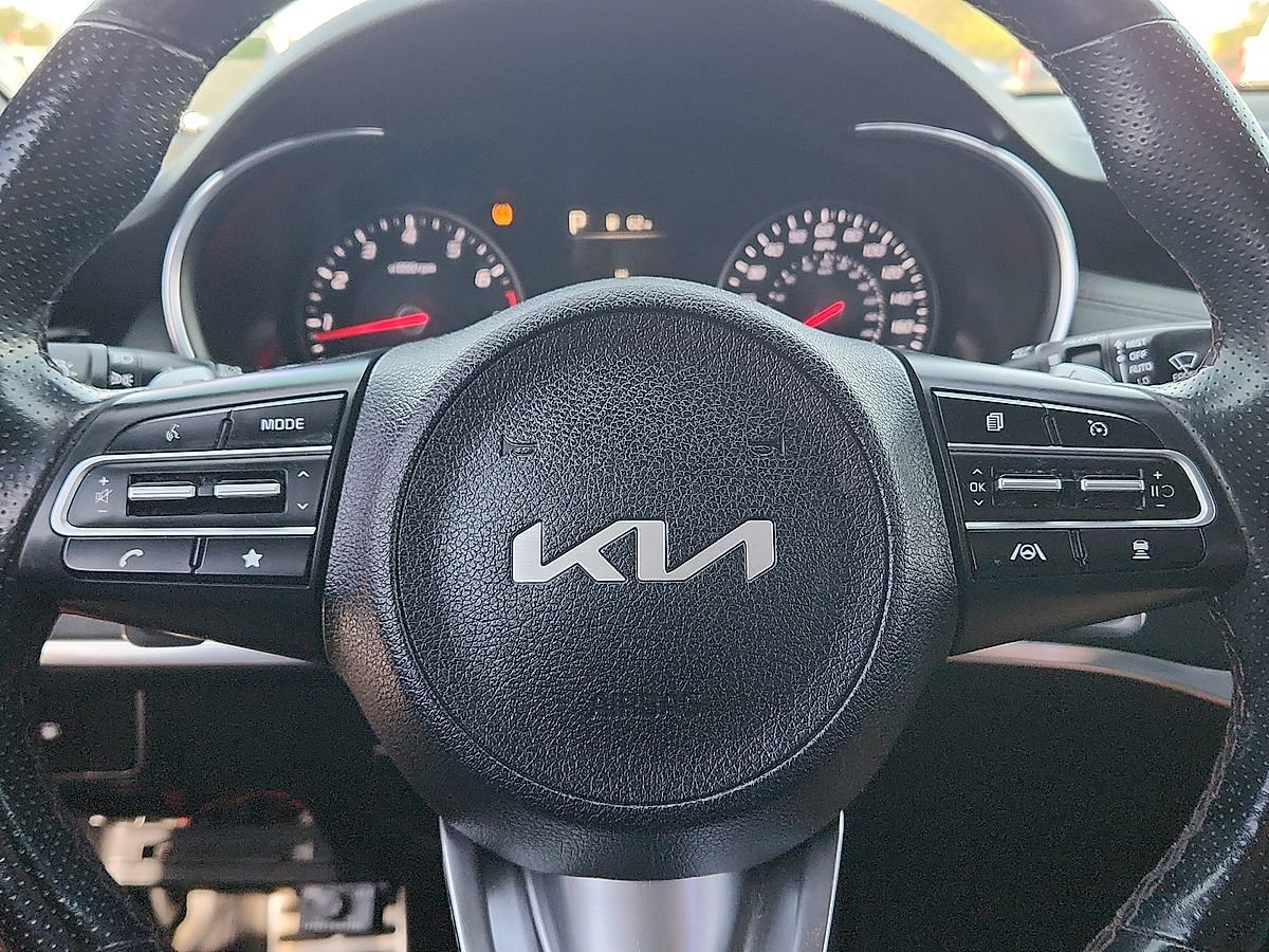 Used 2022 Kia Stinger GT-Line w/ Sun & Sound Package AWD/4WD image 10
