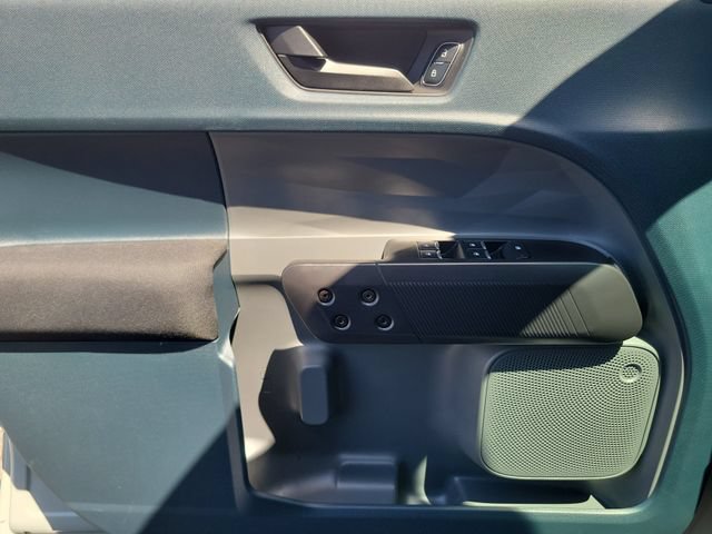 Certified 2024 Ford Maverick XL FWD image 18