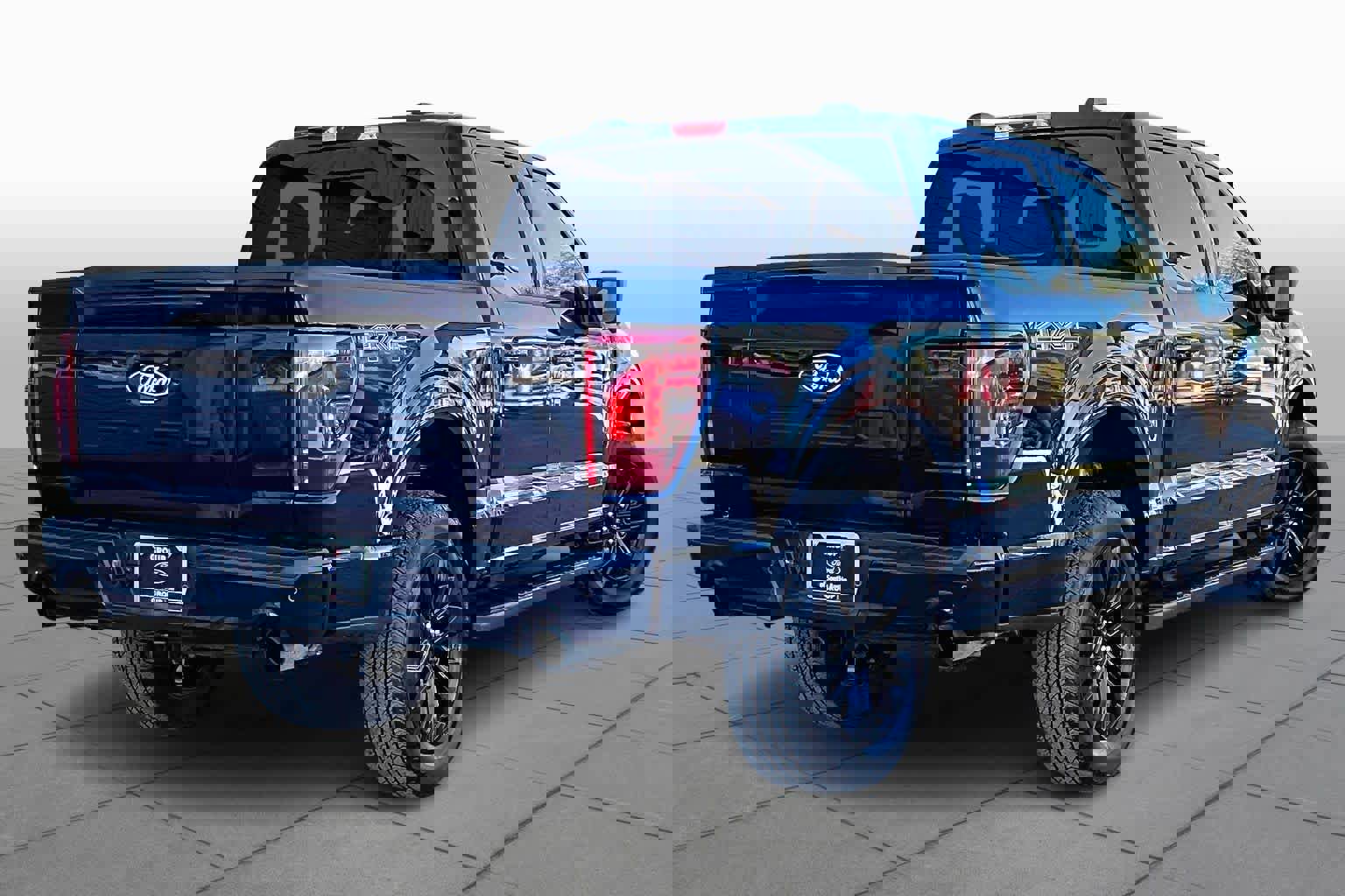 Certified 2025 Ford F150 Lariat w/ Equipment Group 501A Mid image 11