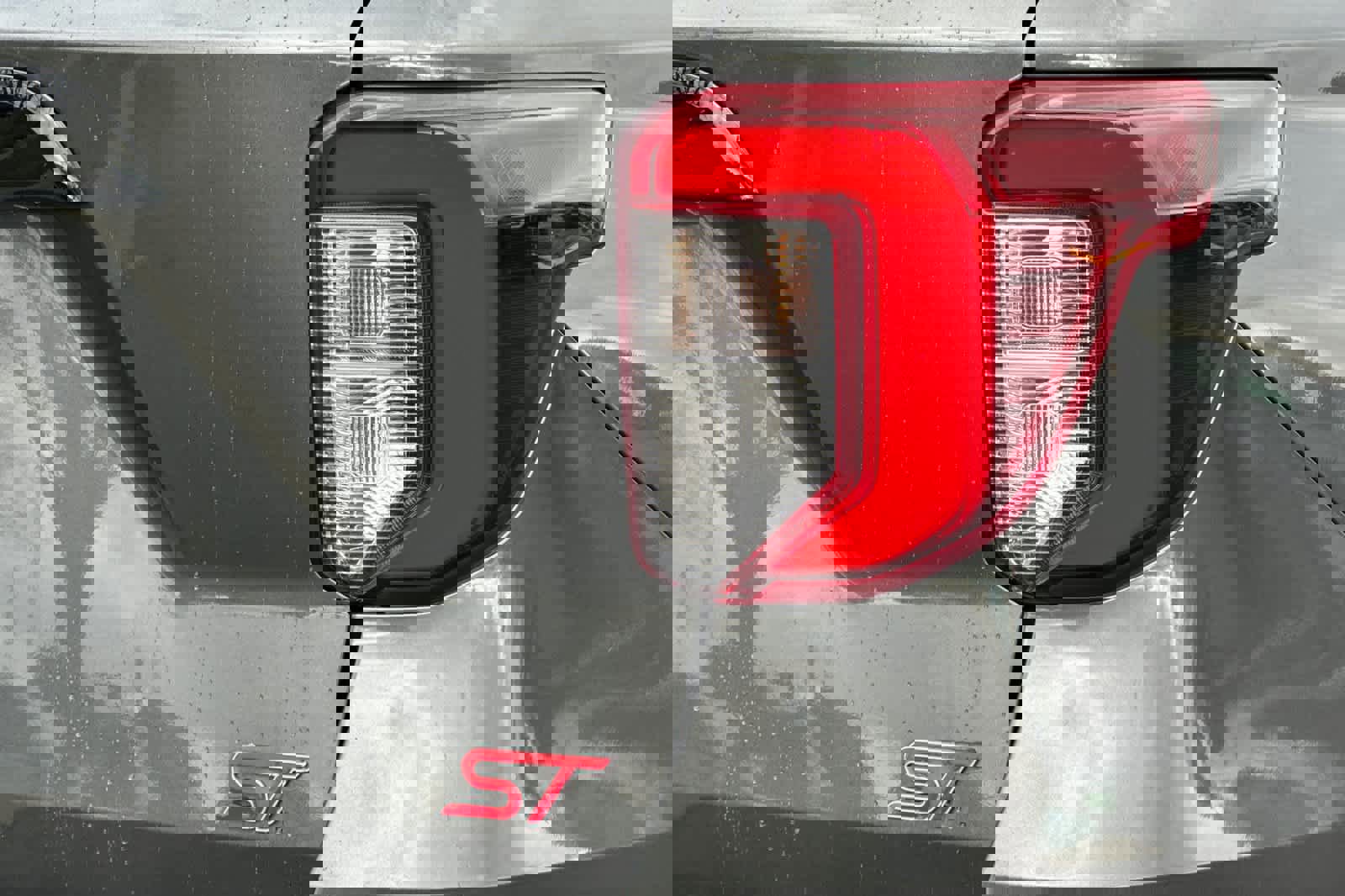 Certified 2020 Ford Explorer ST w/ ST Street Pack image 29