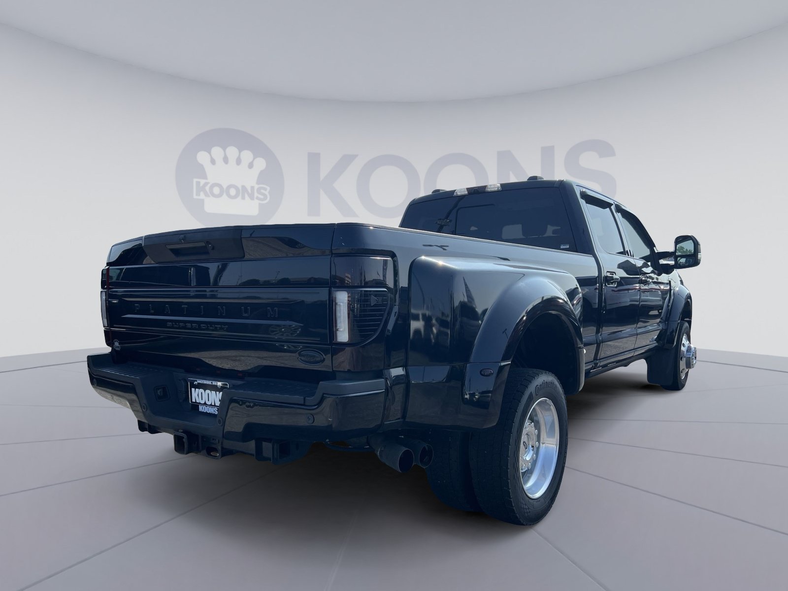 Certified 2020 Ford F450 Platinum w/ FX4 Off-Road Package AWD/4WD image 16