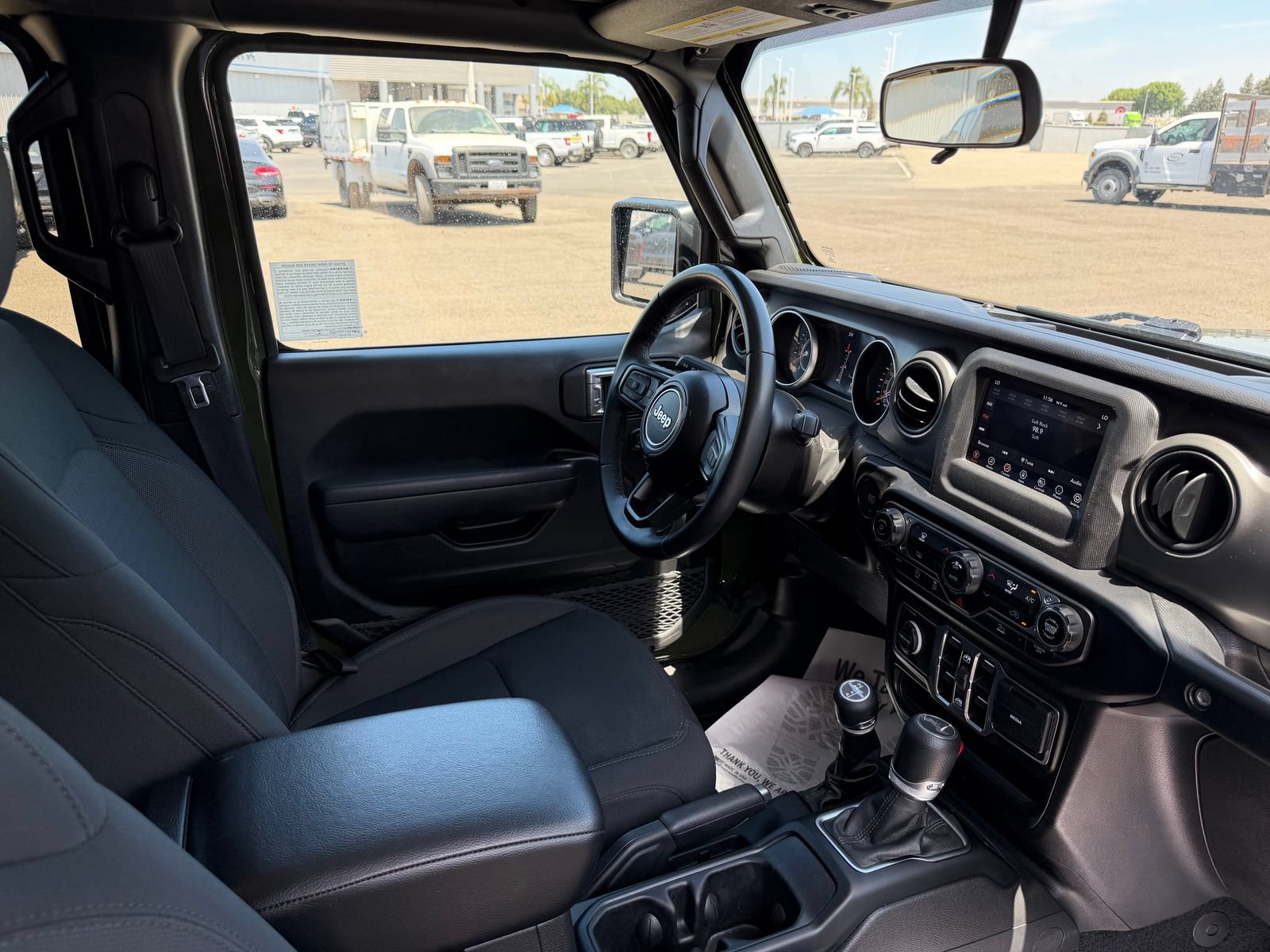 Used 2022 Jeep Wrangler Unlimited Sport AWD/4WD image 19