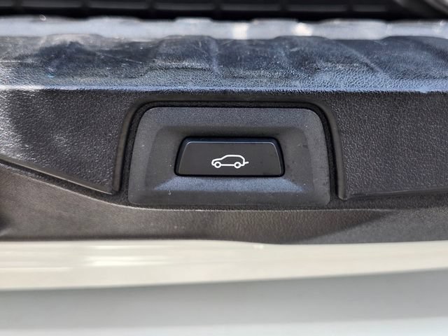 Used 2019 BMW X5 xDrive50i w/ M Sport Package AWD/4WD image 36
