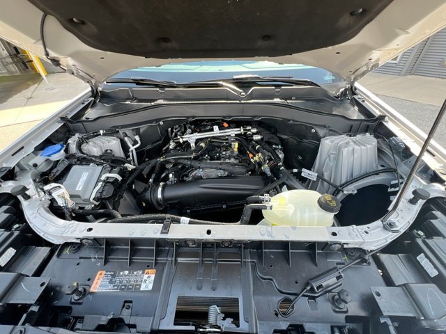 Certified 2026 Ford Explorer Active AWD/4WD image 11